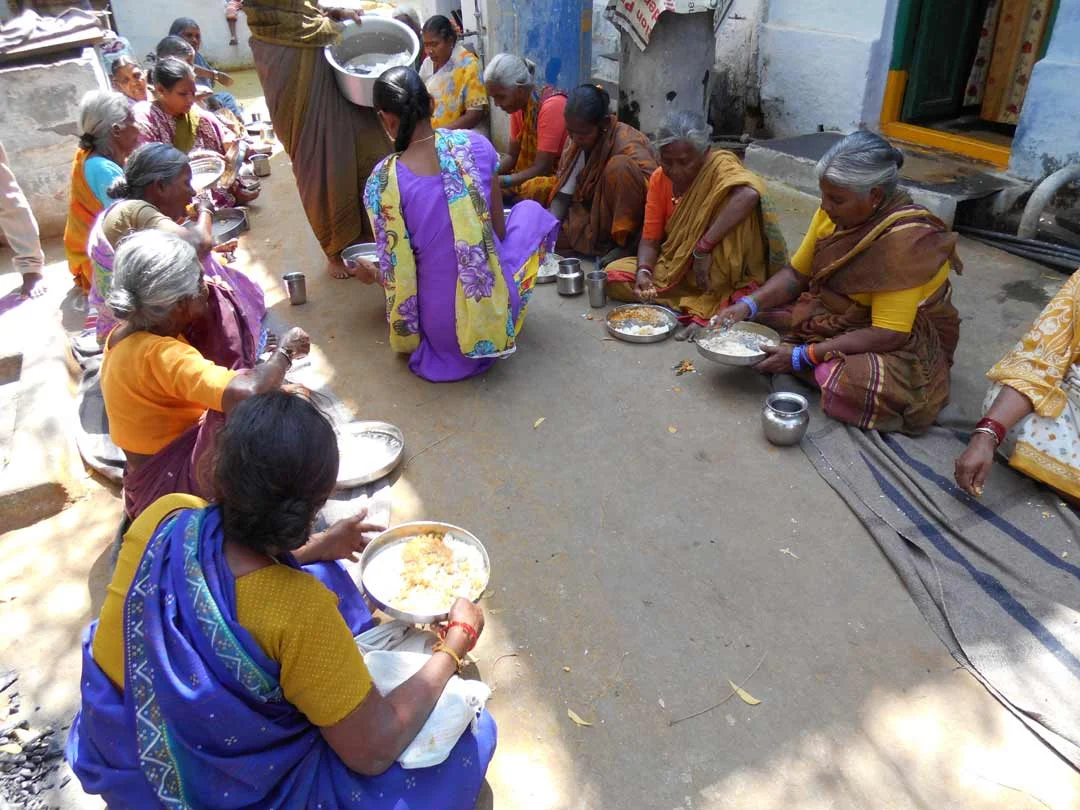 happy oldage home, midday meals for elders, monthly groceries for destitute women, meals for elders, care for poor people, food for elders